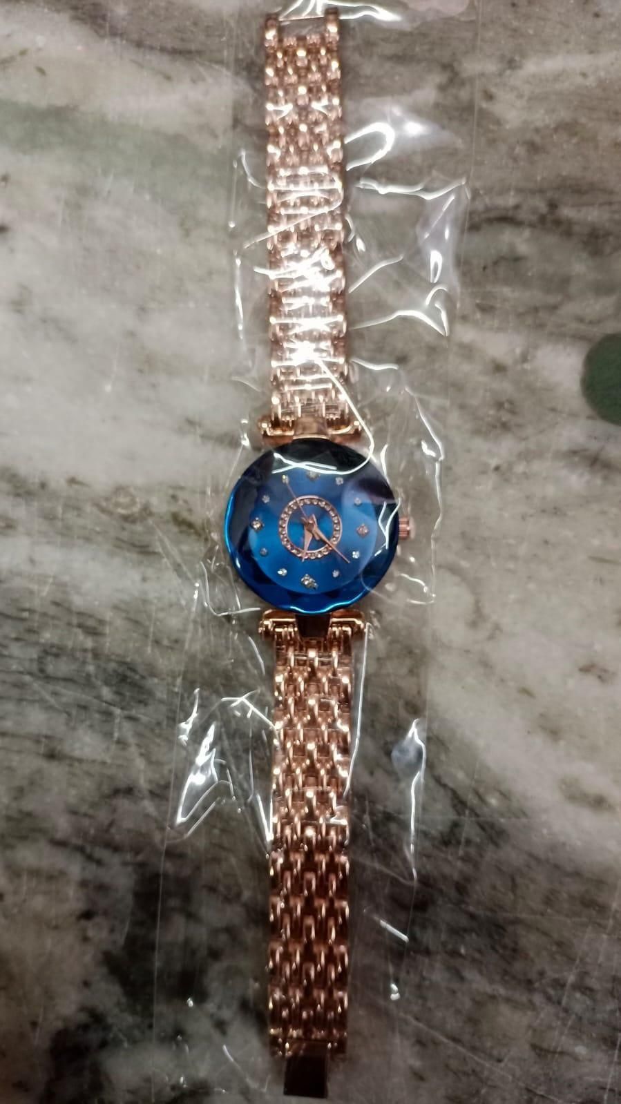 SENO Royal Blue Crystal Watch – A Sparkling Touch of Luxury