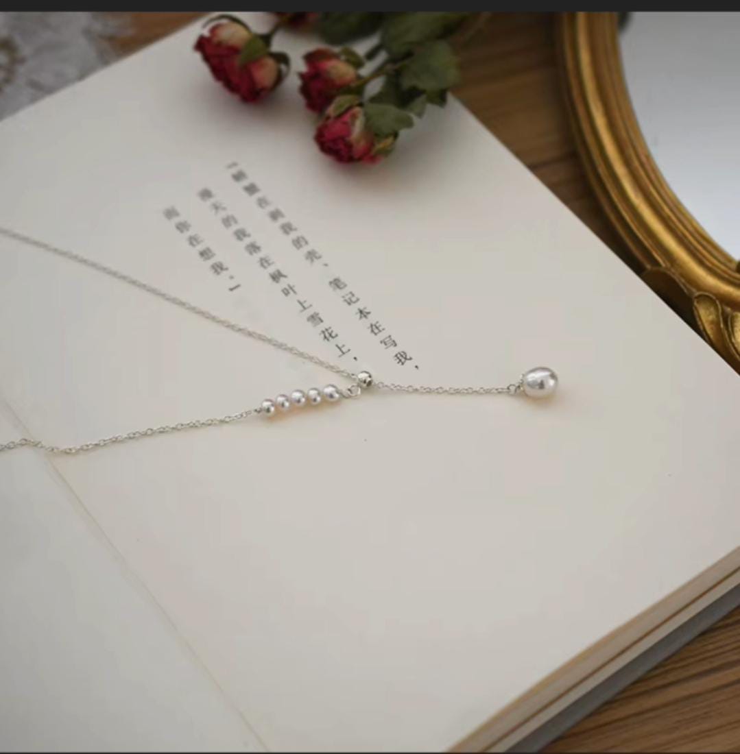 Elegant Pearl Necklace